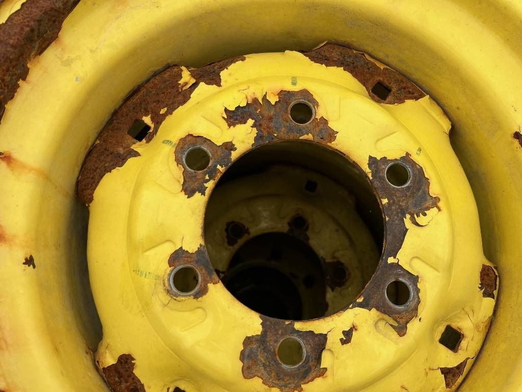 Galaxy 41 x 14.00-20 John Deere 3045R - Πλήρης τροχός: φωτογραφία 5 Galaxy 41 x 14.00-20 John Deere 3045R - Πλήρης τροχός: φωτογραφία 5