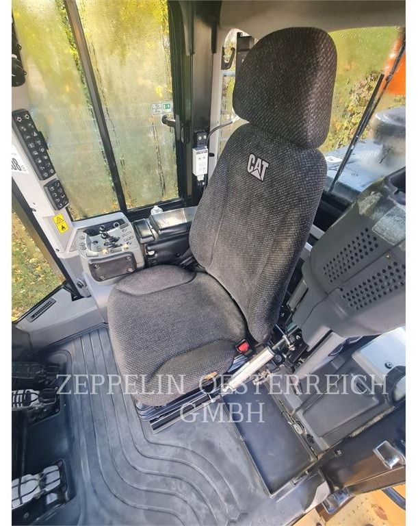 Ελαστιχοφόρος φορτωτής CAT 966K: φωτογραφία 10 Ελαστιχοφόρος φορτωτής CAT 966K: φωτογραφία 10