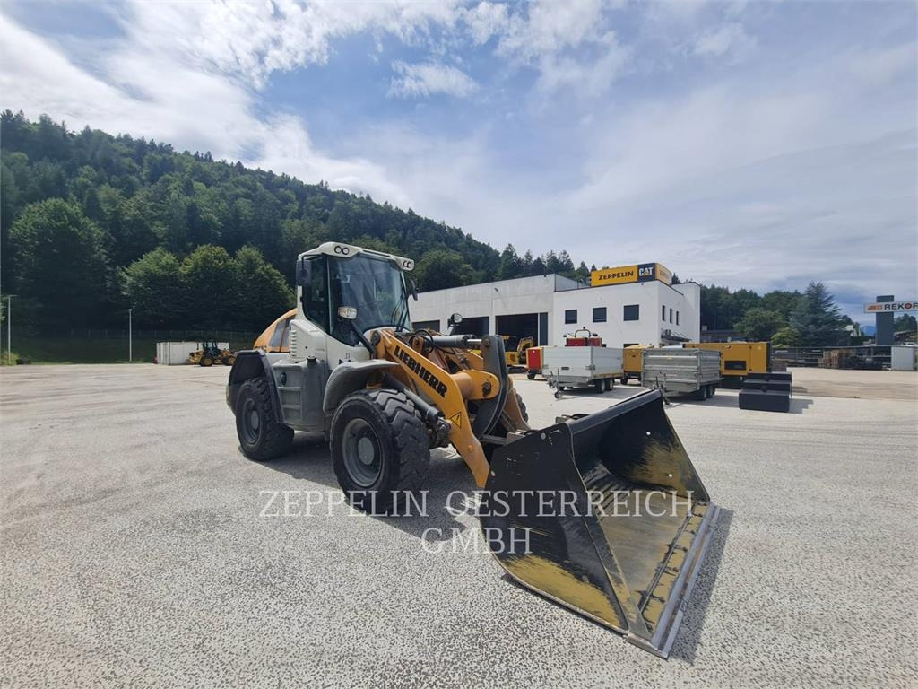 Liebherr L526 - Ελαστιχοφόρος φορτωτής: φωτογραφία 2 Liebherr L526 - Ελαστιχοφόρος φορτωτής: φωτογραφία 2