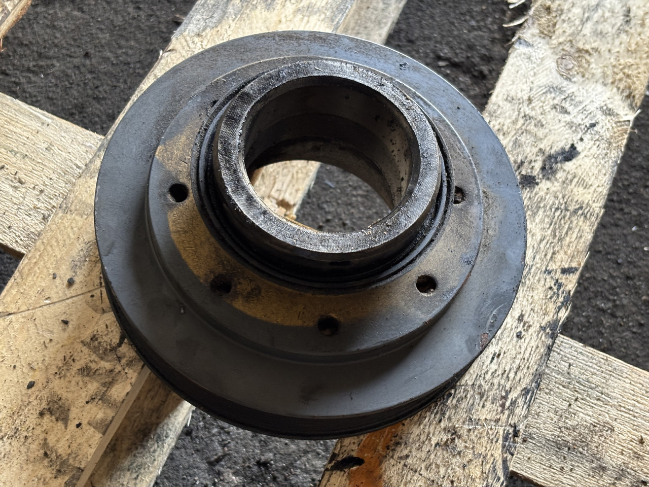 CAT Caterpillar C9 153-1036 Koło pasowe wału korbowego z 8 rowkami 1531036 - Κινητήρας και ανταλλακτικά για Γεωργικά μηχανήματα: φωτογραφία 2 CAT Caterpillar C9 153-1036 Koło pasowe wału korbowego z 8 rowkami 1531036 - Κινητήρας και ανταλλακτικά για Γεωργικά μηχανήματα: φωτογραφία 2