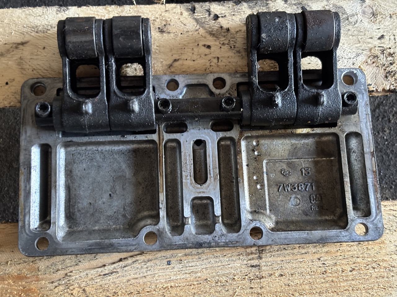 CAT Caterpillar C9 7W-3871: POKRYWA BOCZNA 7W3871 342-4977 - Κινητήρας και ανταλλακτικά για Γεωργικά μηχανήματα: φωτογραφία 2 CAT Caterpillar C9 7W-3871: POKRYWA BOCZNA 7W3871 342-4977 - Κινητήρας και ανταλλακτικά για Γεωργικά μηχανήματα: φωτογραφία 2