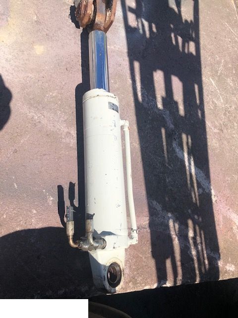 Claas Ranger - Siłownik Poziomowania Łyźki - Υδραυλικός κύλινδρος για Τηλεσκοπικός φορτωτής: φωτογραφία 1 Claas Ranger - Siłownik Poziomowania Łyźki - Υδραυλικός κύλινδρος για Τηλεσκοπικός φορτωτής: φωτογραφία 1