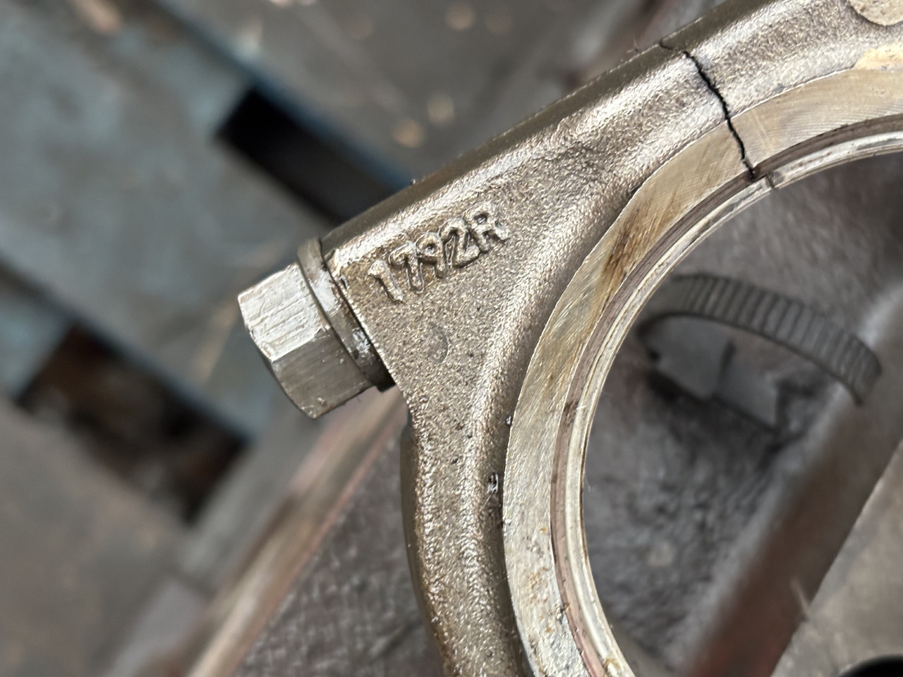 Deutz 04901791 Korbowód Korbowody 1792R - Μπιελών για Κατασκευή μηχανήματα: φωτογραφία 3 Deutz 04901791 Korbowód Korbowody 1792R - Μπιελών για Κατασκευή μηχανήματα: φωτογραφία 3