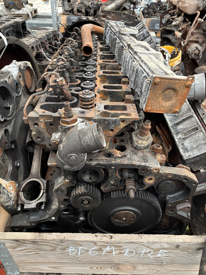 Deutz BF6M1012E Silnik Blok Pokrywa CZĘŚCI - Κινητήρας και ανταλλακτικά για Κατασκευή μηχανήματα: φωτογραφία 1 Deutz BF6M1012E Silnik Blok Pokrywa CZĘŚCI - Κινητήρας και ανταλλακτικά για Κατασκευή μηχανήματα: φωτογραφία 1