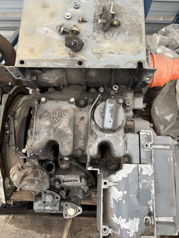 Deutz F2L1011 Silnik Blok Koło Zamachowe Tłok Pokrywa CZĘŚCI - Σφόνδυλος για Γεωργικά μηχανήματα: φωτογραφία 5 Deutz F2L1011 Silnik Blok Koło Zamachowe Tłok Pokrywa CZĘŚCI - Σφόνδυλος για Γεωργικά μηχανήματα: φωτογραφία 5