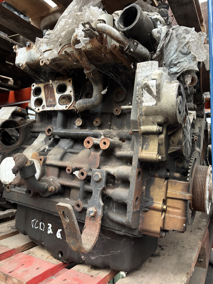 Deutz TCD 3.6 L4 85kW 114 KM Silnik Blok CZĘŚCI - Κινητήρας και ανταλλακτικά: φωτογραφία 4 Deutz TCD 3.6 L4 85kW 114 KM Silnik Blok CZĘŚCI - Κινητήρας και ανταλλακτικά: φωτογραφία 4