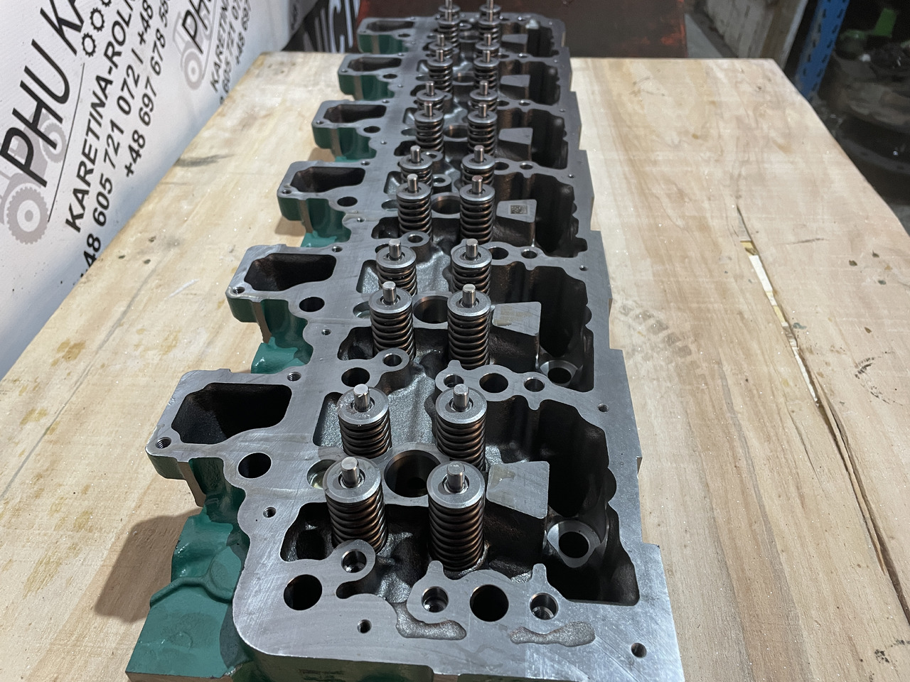 Deutz TCD2013L64V TCD2013L064V TCD2013 - głowica cylindrów kompletna NOWA 04900635 - Κυλινδροκεφαλή για Γεωργικά μηχανήματα: φωτογραφία 3 Deutz TCD2013L64V TCD2013L064V TCD2013 - głowica cylindrów kompletna NOWA 04900635 - Κυλινδροκεφαλή για Γεωργικά μηχανήματα: φωτογραφία 3