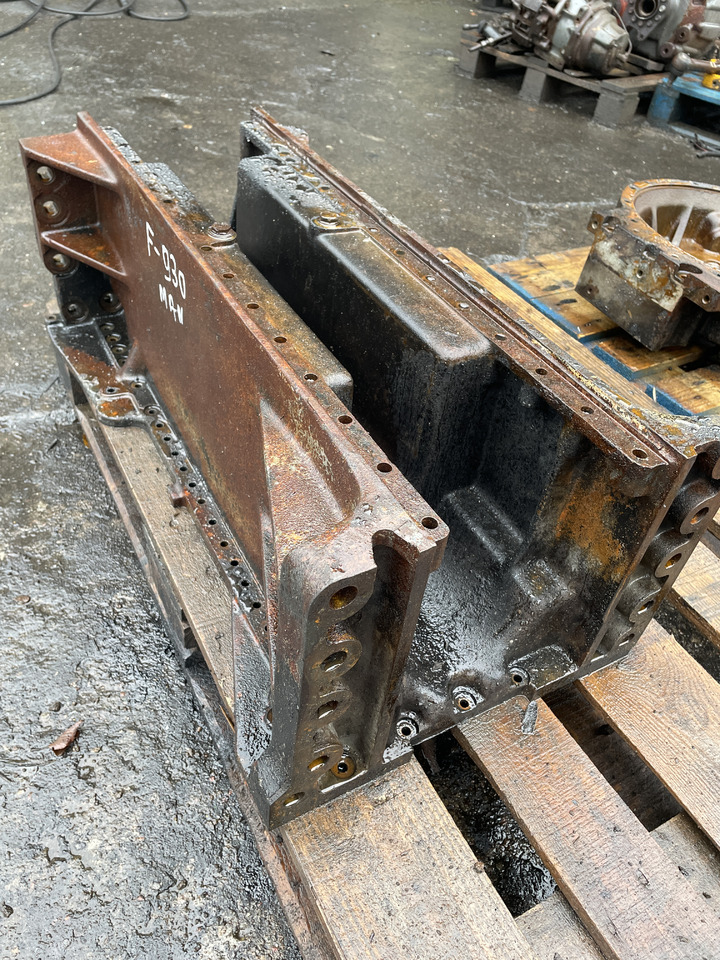 Fendt 930 MAN D0836 - miska olejowa F926202510020 51.05801-6121 - Κάρτερ λαδιού για Γεωργικά μηχανήματα: φωτογραφία 2 Fendt 930 MAN D0836 - miska olejowa F926202510020 51.05801-6121 - Κάρτερ λαδιού για Γεωργικά μηχανήματα: φωτογραφία 2