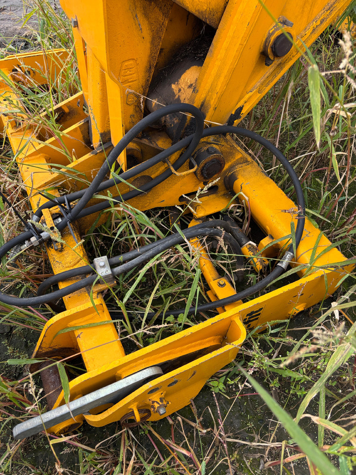 JCB 527-58 Karetka Q-Fit - Ταχυσύνδεσμος: φωτογραφία 3 JCB 527-58 Karetka Q-Fit - Ταχυσύνδεσμος: φωτογραφία 3