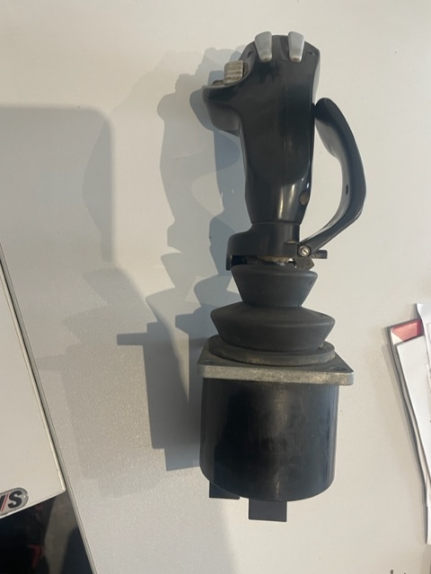 John Deere 3420 Joystick | Dźojstik AZ61613 - Λεβιές ταχύτητων για Τρακτέρ: φωτογραφία 1 John Deere 3420 Joystick | Dźojstik AZ61613 - Λεβιές ταχύτητων για Τρακτέρ: φωτογραφία 1