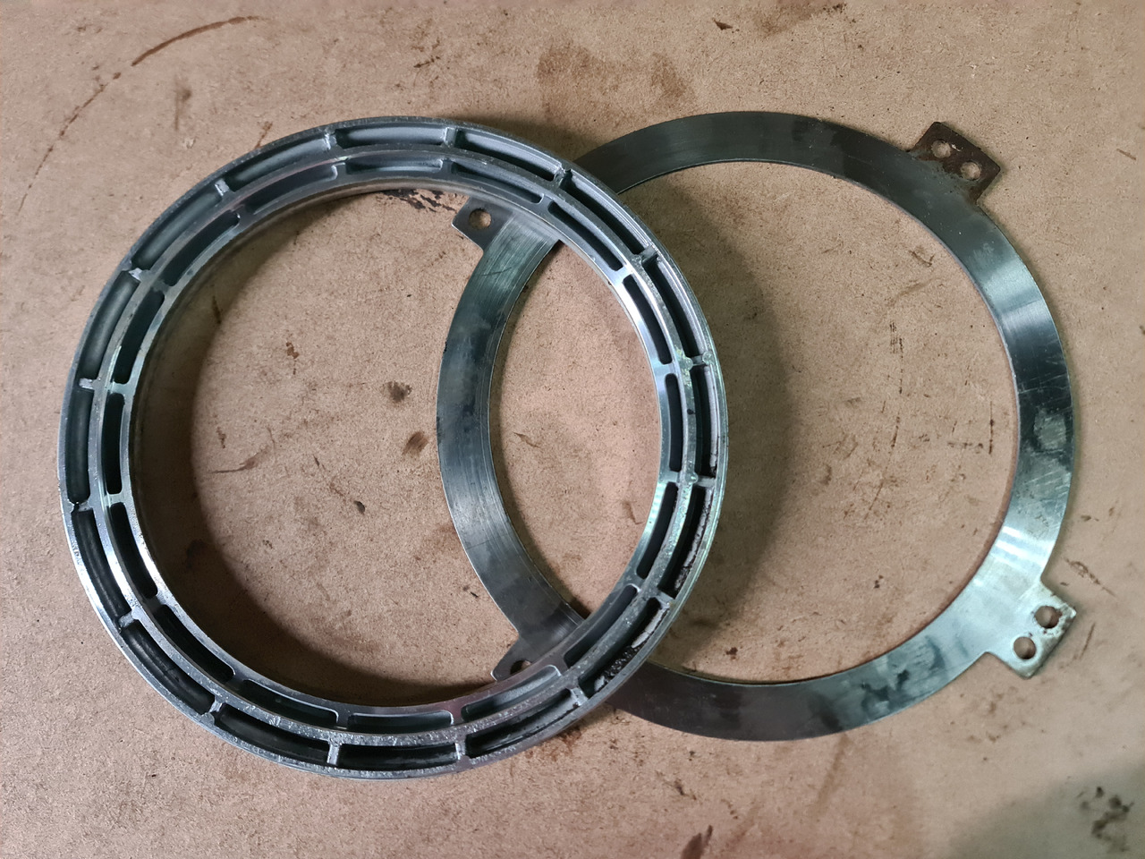 John Deere 4650, 4850 Tłoczek Płytka R97381 R46417 - Συμπλέκτης και ανταλλακτικά για Γεωργικά μηχανήματα: φωτογραφία 2 John Deere 4650, 4850 Tłoczek Płytka R97381 R46417 - Συμπλέκτης και ανταλλακτικά για Γεωργικά μηχανήματα: φωτογραφία 2