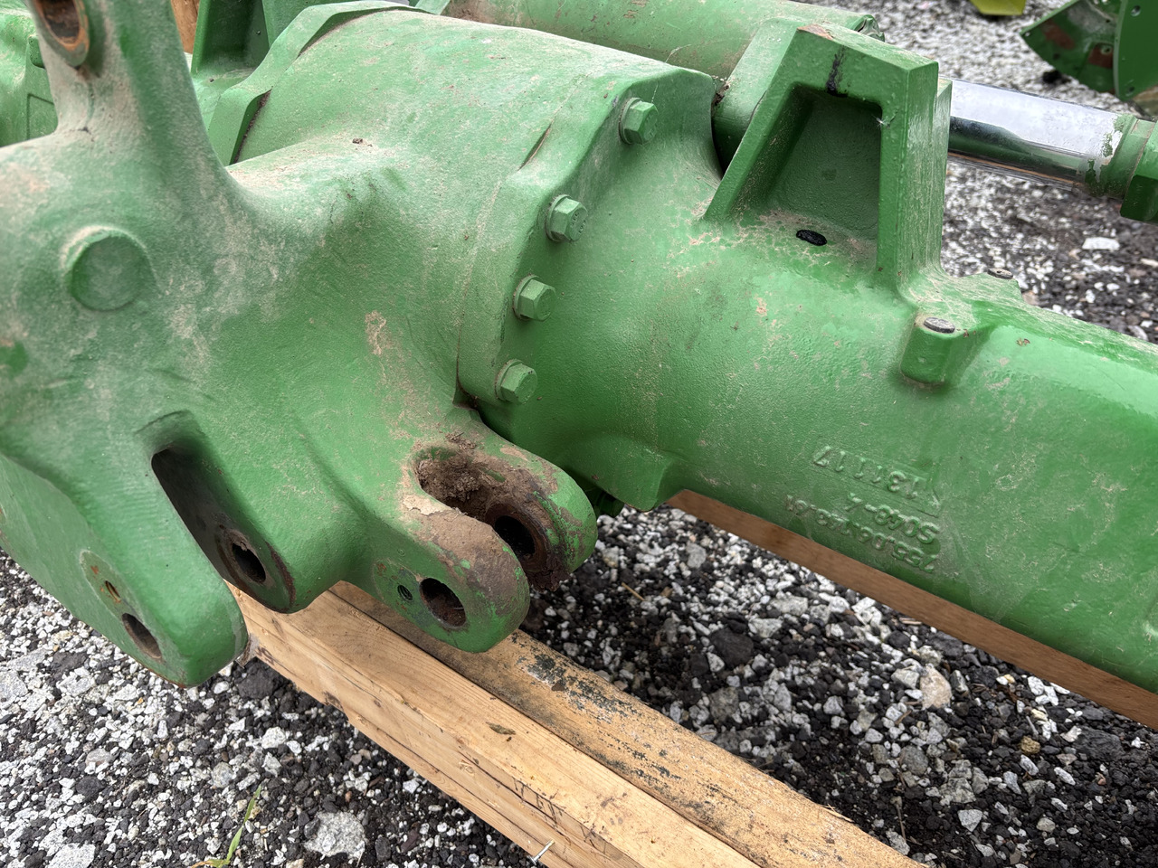 John Deere 6175 6195 6215 6R 175 195 Obudowa Przedniego Mostu Centralna L220175 755.01.057.61 - Αξονας και ανταλλακτικά για Γεωργικά μηχανήματα: φωτογραφία 3 John Deere 6175 6195 6215 6R 175 195 Obudowa Przedniego Mostu Centralna L220175 755.01.057.61 - Αξονας και ανταλλακτικά για Γεωργικά μηχανήματα: φωτογραφία 3