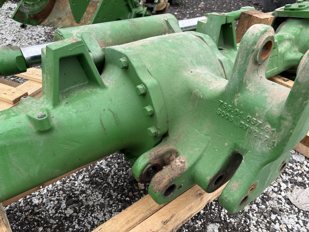 John Deere 6175 6195 6215 6R 175 195 Obudowa Przedniego Mostu Centralna L220175 755.01.057.61 - Αξονας και ανταλλακτικά για Γεωργικά μηχανήματα: φωτογραφία 2 John Deere 6175 6195 6215 6R 175 195 Obudowa Przedniego Mostu Centralna L220175 755.01.057.61 - Αξονας και ανταλλακτικά για Γεωργικά μηχανήματα: φωτογραφία 2