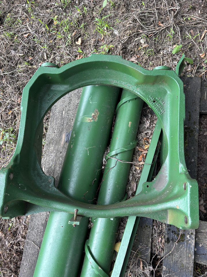John Deere 6610 6810 6910 - support osi przedniej (bez TLS) L150656 L153764 - Εμπρός άξονας: φωτογραφία 1 John Deere 6610 6810 6910 - support osi przedniej (bez TLS) L150656 L153764 - Εμπρός άξονας: φωτογραφία 1