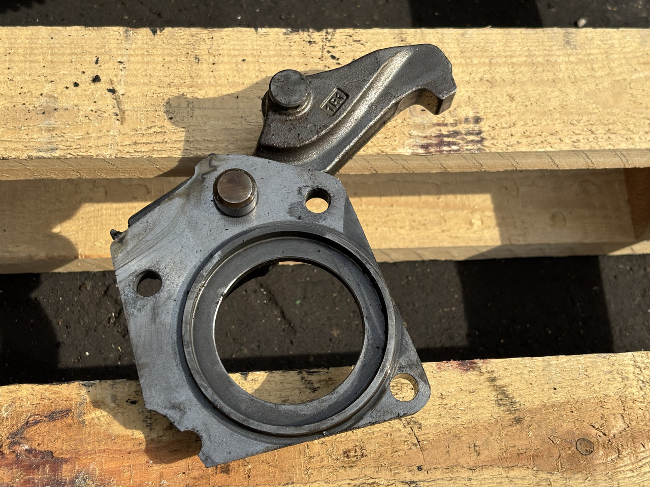 John Deere 6630 Obudowa łożyska Zapadka L215006   L202557 - Ανταλλακτικά συστήματος κύλισης για Γεωργικά μηχανήματα: φωτογραφία 3 John Deere 6630 Obudowa łożyska Zapadka L215006   L202557 - Ανταλλακτικά συστήματος κύλισης για Γεωργικά μηχανήματα: φωτογραφία 3