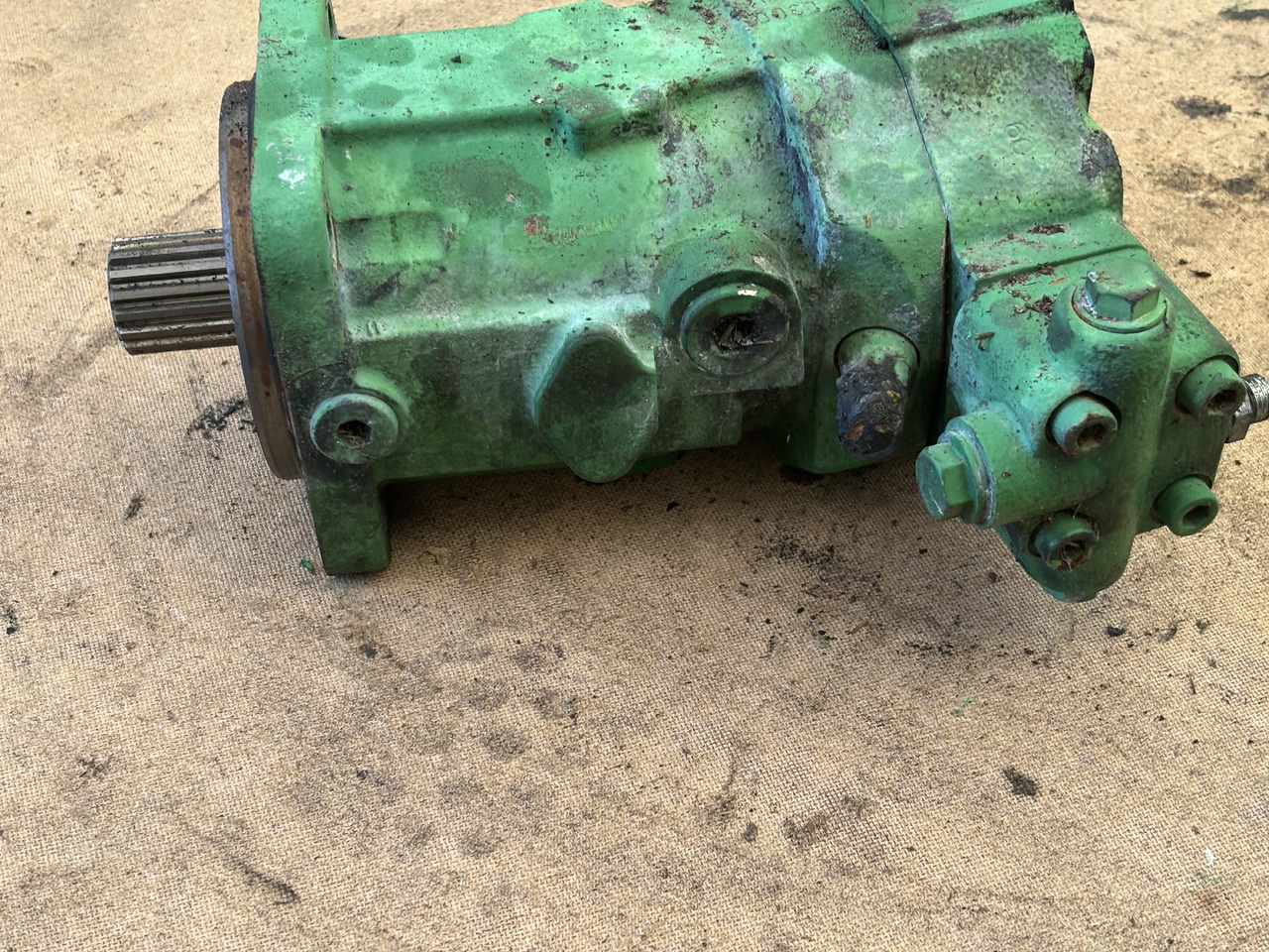John Deere 8200 8300 8400 8500 Silnik hydrauliczny AXE83863 - Υδραυλικός κινητήρας για Γεωργικά μηχανήματα: φωτογραφία 5 John Deere 8200 8300 8400 8500 Silnik hydrauliczny AXE83863 - Υδραυλικός κινητήρας για Γεωργικά μηχανήματα: φωτογραφία 5