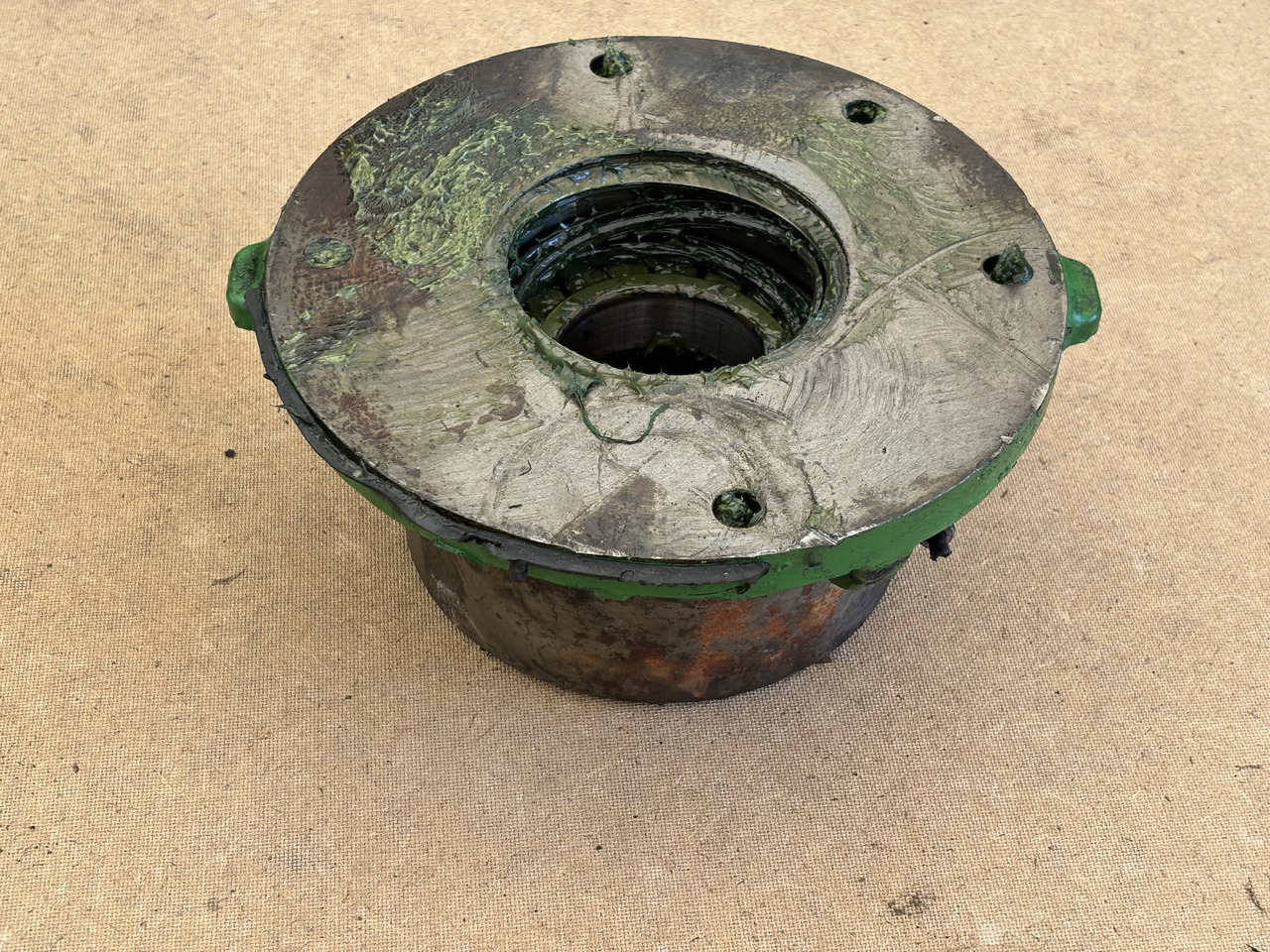 John Deere 8200 8400 8600 9600 Obudowa Łożyska HXE131928 AXE105273 - Ανταλλακτικά συστήματος κύλισης για Γεωργικά μηχανήματα: φωτογραφία 2 John Deere 8200 8400 8600 9600 Obudowa Łożyska HXE131928 AXE105273 - Ανταλλακτικά συστήματος κύλισης για Γεωργικά μηχανήματα: φωτογραφία 2