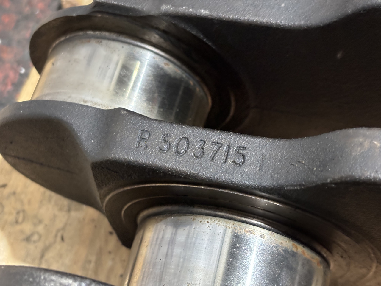 John Deere R503715 RE506195 HRE-506195 NRE506195 TR503715 Wał Korbowy - Στροφαλοφόρος για Γεωργικά μηχανήματα: φωτογραφία 1 John Deere R503715 RE506195 HRE-506195 NRE506195 TR503715 Wał Korbowy - Στροφαλοφόρος για Γεωργικά μηχανήματα: φωτογραφία 1