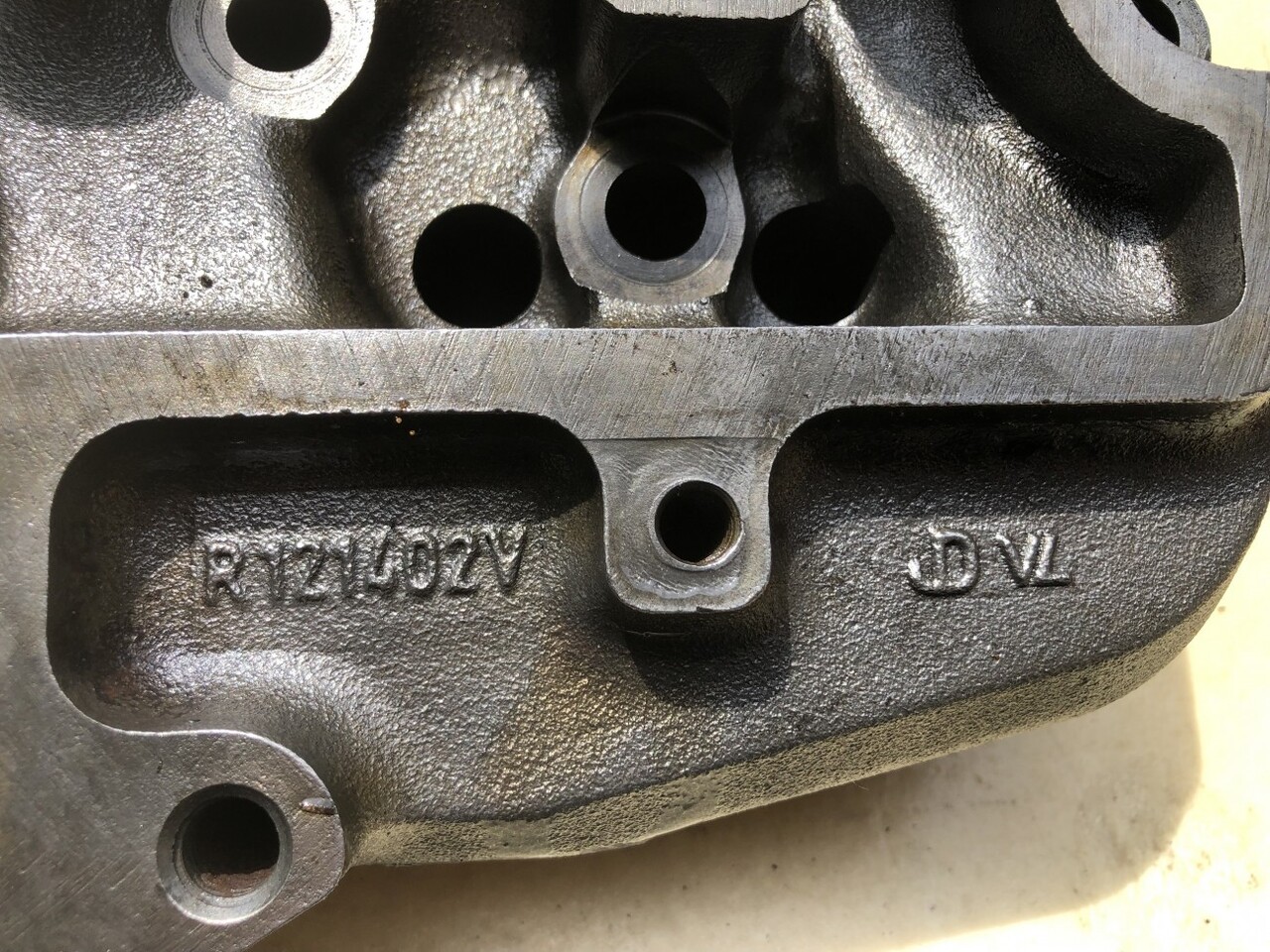 John Deere-głowica/John Deere 6210 6310 - Nr R121402V - Κυλινδροκεφαλή για Γεωργικά μηχανήματα: φωτογραφία 2 John Deere-głowica/John Deere 6210 6310 - Nr R121402V - Κυλινδροκεφαλή για Γεωργικά μηχανήματα: φωτογραφία 2