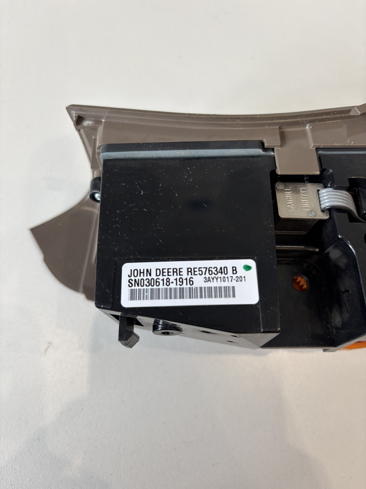 John Deere seria 6000 7000 8000 R - kontroler jazdy RE576340 - Ηλεκτρικό σύστημα για Γεωργικά μηχανήματα: φωτογραφία 4 John Deere seria 6000 7000 8000 R - kontroler jazdy RE576340 - Ηλεκτρικό σύστημα για Γεωργικά μηχανήματα: φωτογραφία 4