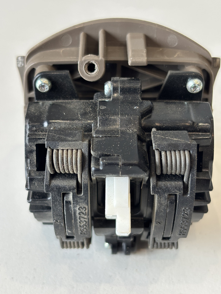 John Deere seria 6000 7000 8000 R - przełącznik tylnego TUZa RE588391 RE586552 - Αισθητήρας για Γεωργικά μηχανήματα: φωτογραφία 3 John Deere seria 6000 7000 8000 R - przełącznik tylnego TUZa RE588391 RE586552 - Αισθητήρας για Γεωργικά μηχανήματα: φωτογραφία 3