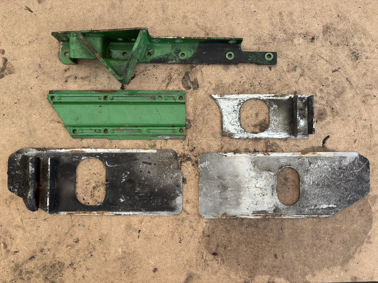 Johne Deere 8600 Obudowa Osłona Blacha Mocowanie - Αμάξωμα και εξωτερικό για Γεωργικά μηχανήματα: φωτογραφία 1 Johne Deere 8600 Obudowa Osłona Blacha Mocowanie - Αμάξωμα και εξωτερικό για Γεωργικά μηχανήματα: φωτογραφία 1