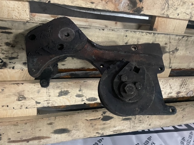 Liebherr D926 przystawka alternatora klimatyzacji L08331C , LO8331C - Σύστημα ψύξης για Κατασκευή μηχανήματα: φωτογραφία 1 Liebherr D926 przystawka alternatora klimatyzacji L08331C , LO8331C - Σύστημα ψύξης για Κατασκευή μηχανήματα: φωτογραφία 1