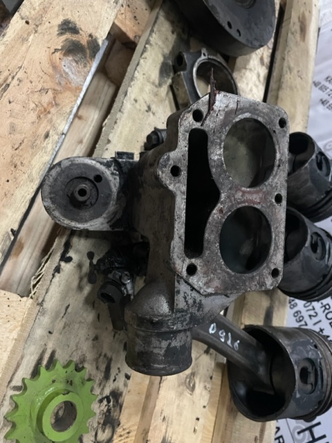 Liebherr d926 ti-e obudowa termostatu L08209 - Θερμοστάτης για Κατασκευή μηχανήματα: φωτογραφία 2 Liebherr d926 ti-e obudowa termostatu L08209 - Θερμοστάτης για Κατασκευή μηχανήματα: φωτογραφία 2