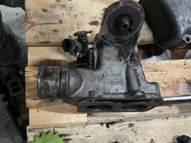 Liebherr d926 ti-e obudowa termostatu L08209 - Θερμοστάτης για Κατασκευή μηχανήματα: φωτογραφία 3 Liebherr d926 ti-e obudowa termostatu L08209 - Θερμοστάτης για Κατασκευή μηχανήματα: φωτογραφία 3