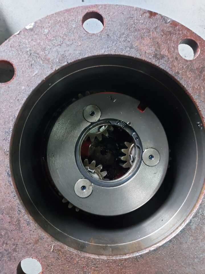 Manitou | Matbro | Caterpillar TH - Zwolnica | Półoś - Klark Hurth ~ Clark Hurth - Ημιαξονιο για Γεωργικά μηχανήματα: φωτογραφία 1 Manitou | Matbro | Caterpillar TH - Zwolnica | Półoś - Klark Hurth ~ Clark Hurth - Ημιαξονιο για Γεωργικά μηχανήματα: φωτογραφία 1