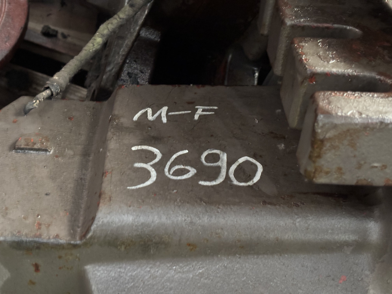 Massey Ferguson 3690 Obudowa Hamulca Tylnego Prawa 3616544M2 - Αξεσουάρ φρένων για Γεωργικά μηχανήματα: φωτογραφία 3 Massey Ferguson 3690 Obudowa Hamulca Tylnego Prawa 3616544M2 - Αξεσουάρ φρένων για Γεωργικά μηχανήματα: φωτογραφία 3