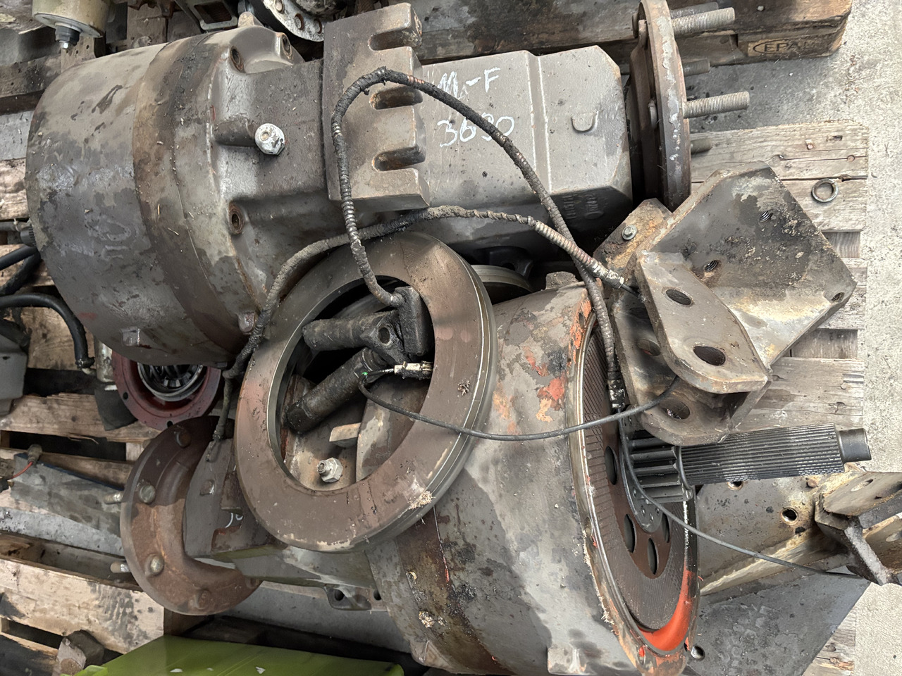Massey Ferguson 3690 Obudowa Hamulca Tylnego Prawa 3616544M2 - Αξεσουάρ φρένων για Γεωργικά μηχανήματα: φωτογραφία 5 Massey Ferguson 3690 Obudowa Hamulca Tylnego Prawa 3616544M2 - Αξεσουάρ φρένων για Γεωργικά μηχανήματα: φωτογραφία 5