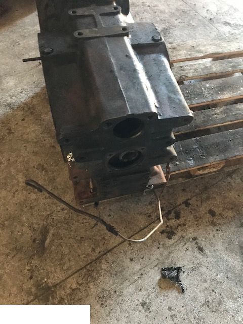 Massey Ferguson 6499 - Obudowa WOM - Μετάδοσης κίνησης για Τρακτέρ: φωτογραφία 1 Massey Ferguson 6499 - Obudowa WOM - Μετάδοσης κίνησης για Τρακτέρ: φωτογραφία 1