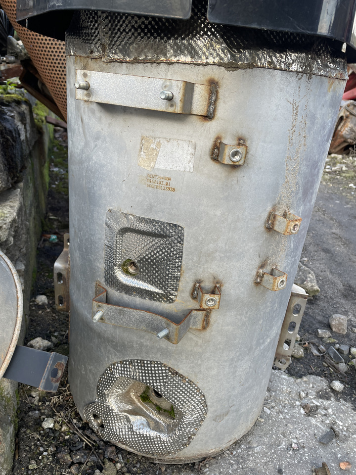 Massey Fergusson 8670 - wydech tłumik - Σιγαστήρας για Γεωργικά μηχανήματα: φωτογραφία 3 Massey Fergusson 8670 - wydech tłumik - Σιγαστήρας για Γεωργικά μηχανήματα: φωτογραφία 3