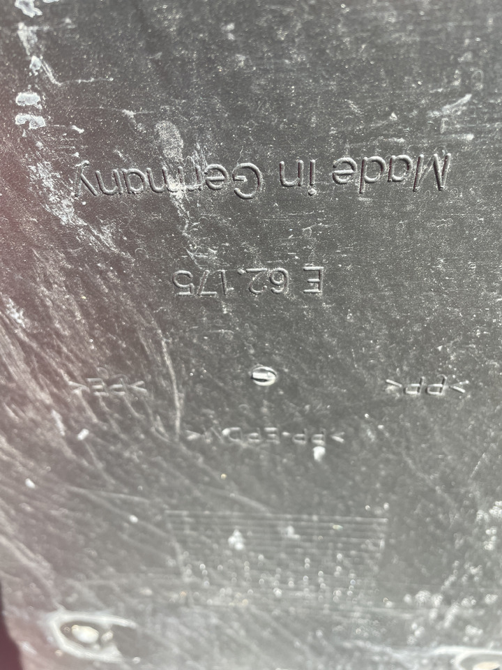 New Holland T7 - błotnik 47664342 - Fender για Γεωργικά μηχανήματα: φωτογραφία 2 New Holland T7 - błotnik 47664342 - Fender για Γεωργικά μηχανήματα: φωτογραφία 2