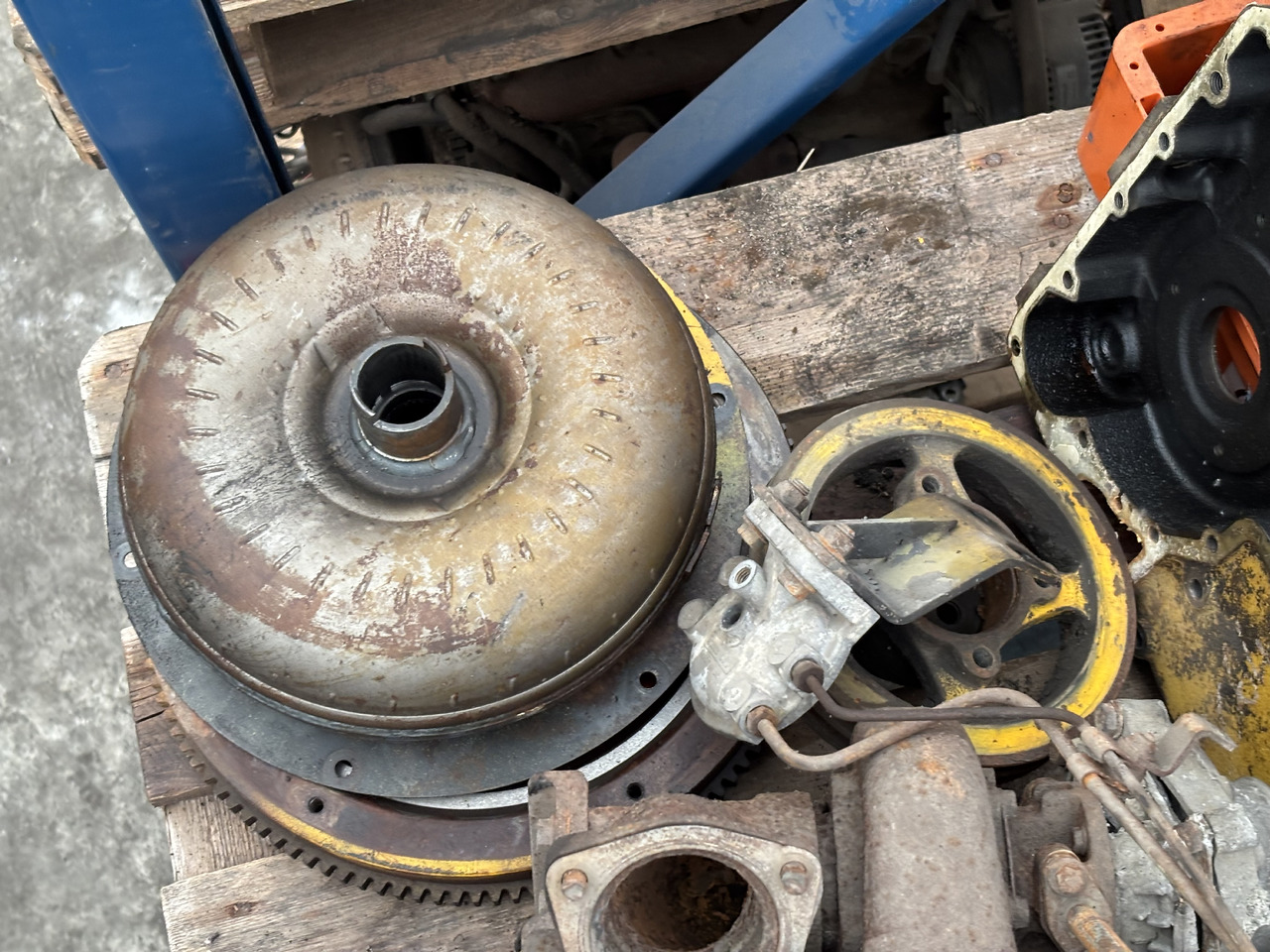 Perkins 4.236 4.248 Pokrywa Rozrządu Korbowód Tłok Miska Olejowa Tryb Koło Zamachowe CZĘŚCI - Σφόνδυλος για Γεωργικά μηχανήματα: φωτογραφία 5 Perkins 4.236 4.248 Pokrywa Rozrządu Korbowód Tłok Miska Olejowa Tryb Koło Zamachowe CZĘŚCI - Σφόνδυλος για Γεωργικά μηχανήματα: φωτογραφία 5