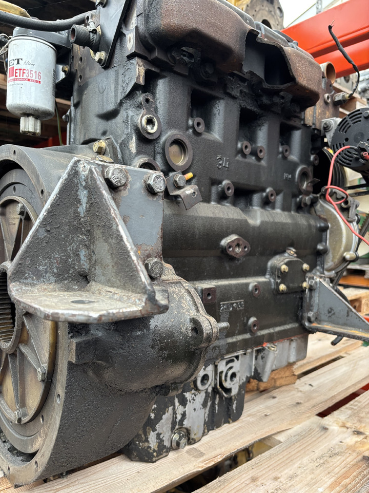 Perkins RE38152 Silnik RE 1104C-44 CZĘŚCI - Κινητήρας για Κατασκευή μηχανήματα: φωτογραφία 3 Perkins RE38152 Silnik RE 1104C-44 CZĘŚCI - Κινητήρας για Κατασκευή μηχανήματα: φωτογραφία 3