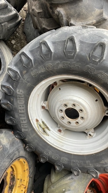 Same Rubin Lamborgini koła felgi 540/65R30 - Ζάντα για Γεωργικά μηχανήματα: φωτογραφία 3 Same Rubin Lamborgini koła felgi 540/65R30 - Ζάντα για Γεωργικά μηχανήματα: φωτογραφία 3