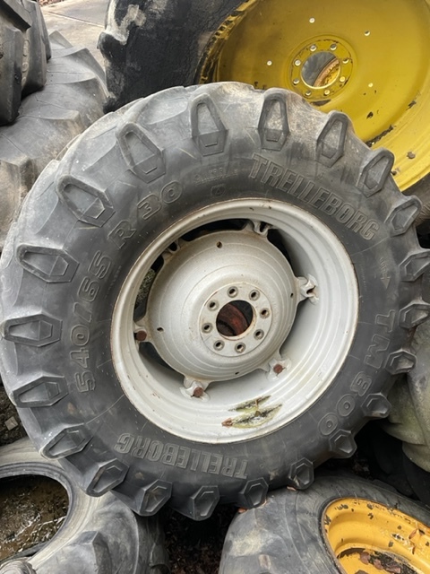 Same Rubin Lamborgini koła felgi 540/65R30 - Ζάντα για Γεωργικά μηχανήματα: φωτογραφία 1 Same Rubin Lamborgini koła felgi 540/65R30 - Ζάντα για Γεωργικά μηχανήματα: φωτογραφία 1