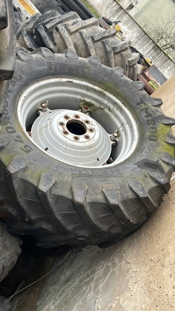 Same Rubin Lamborgini koła felgi 540/65R30 - Ζάντα για Γεωργικά μηχανήματα: φωτογραφία 2 Same Rubin Lamborgini koła felgi 540/65R30 - Ζάντα για Γεωργικά μηχανήματα: φωτογραφία 2
