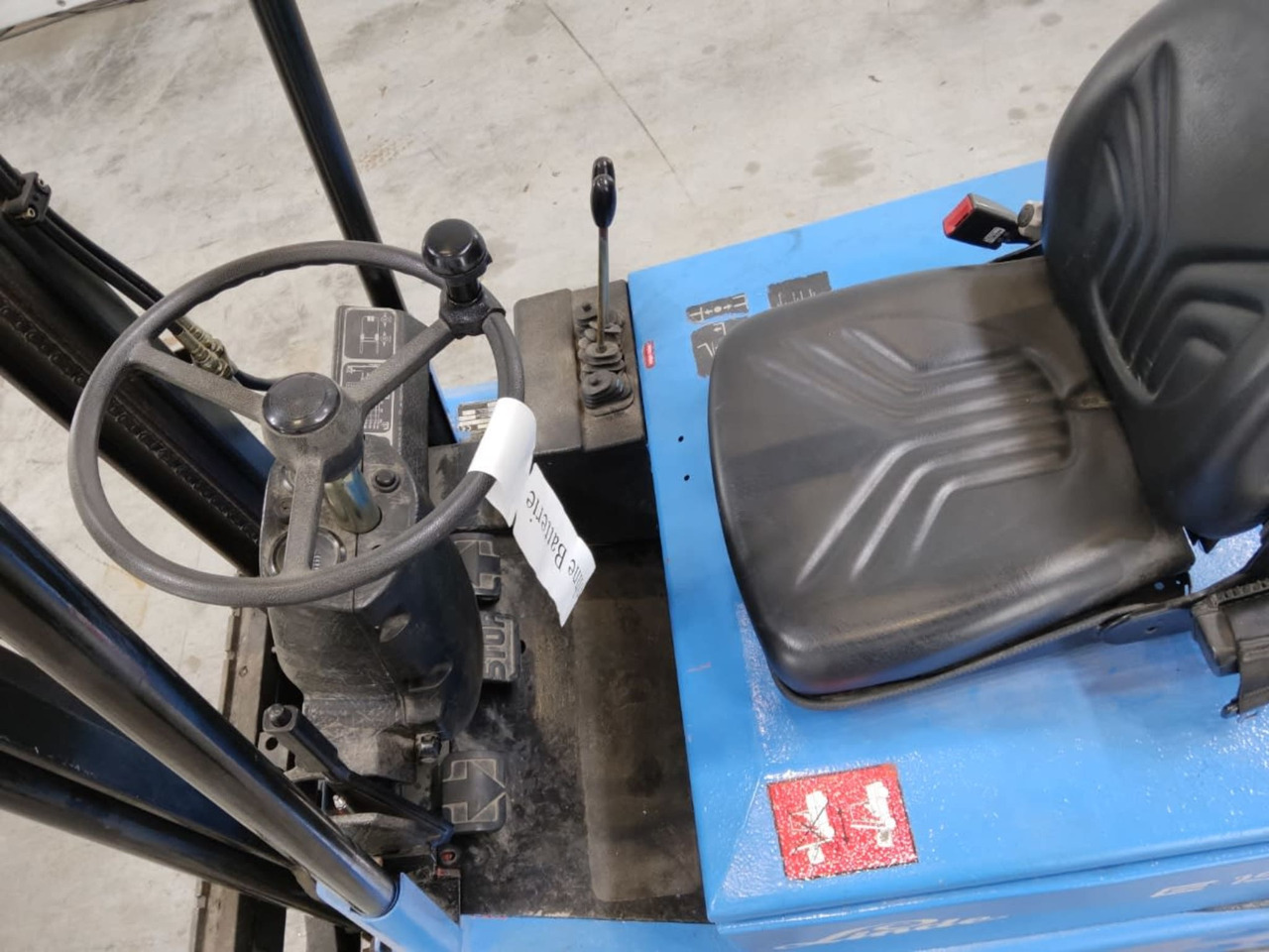 Linde E15 - Ηλεκτροκίνητο περονοφόρο: φωτογραφία 3 Linde E15 - Ηλεκτροκίνητο περονοφόρο: φωτογραφία 3