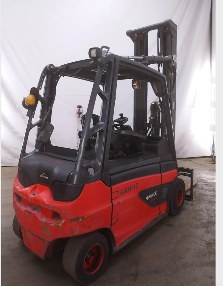 Linde E30L-01 - Ηλεκτροκίνητο περονοφόρο: φωτογραφία 2 Linde E30L-01 - Ηλεκτροκίνητο περονοφόρο: φωτογραφία 2