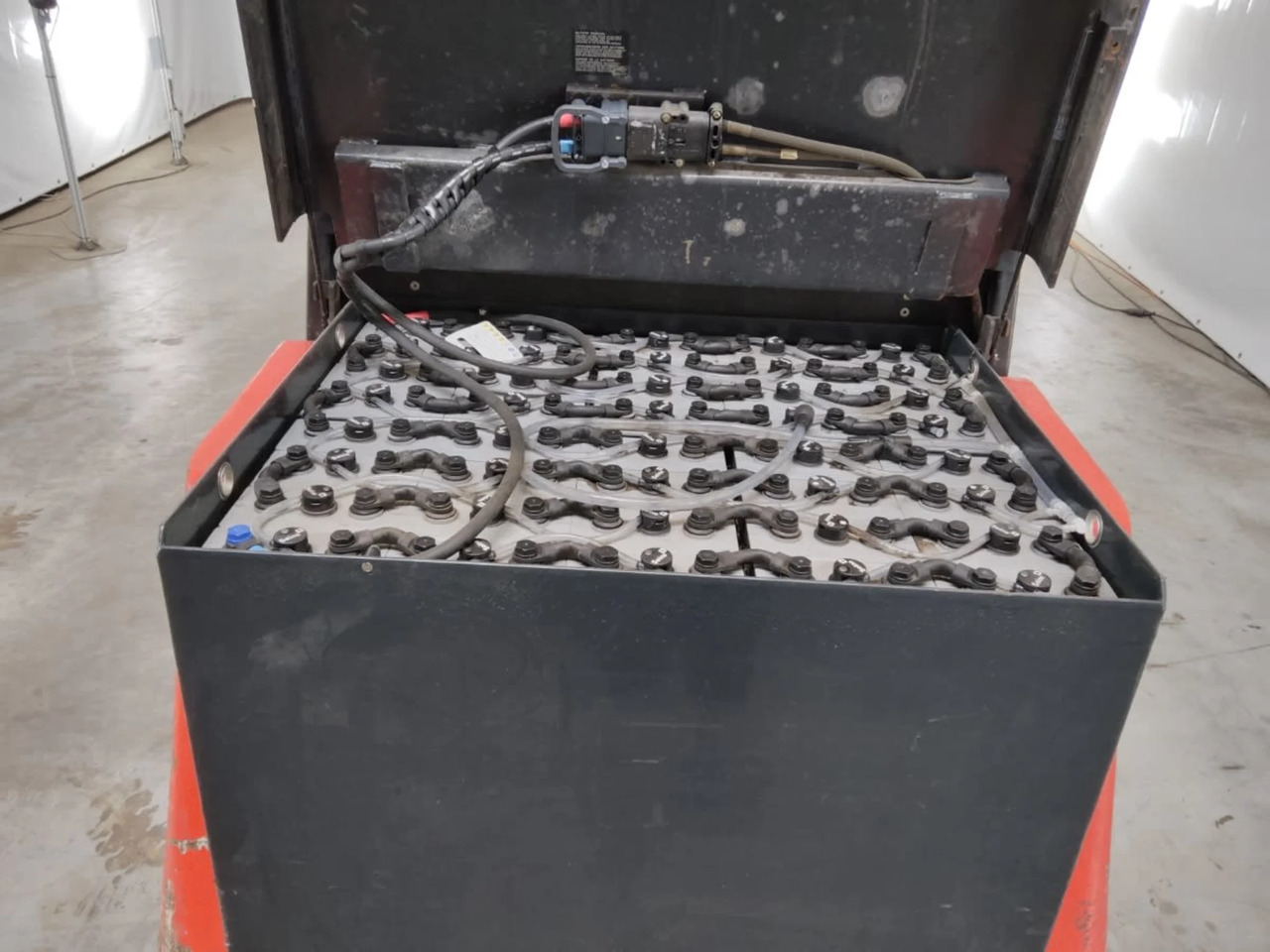 Linde E40P - Ηλεκτροκίνητο περονοφόρο: φωτογραφία 4 Linde E40P - Ηλεκτροκίνητο περονοφόρο: φωτογραφία 4