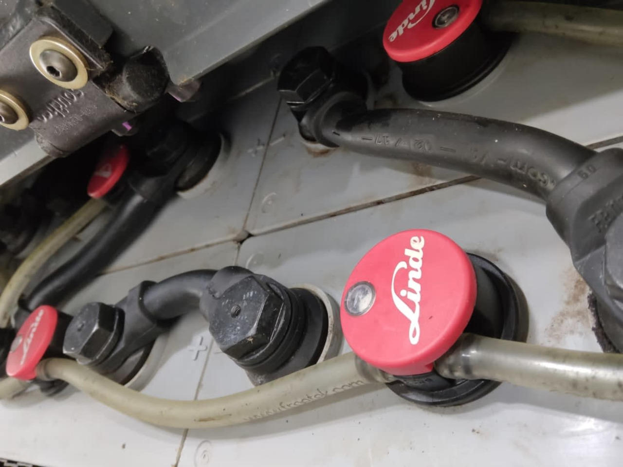 Linde R16HD - Ανυψωτικό στενών δρόμων: φωτογραφία 4 Linde R16HD - Ανυψωτικό στενών δρόμων: φωτογραφία 4