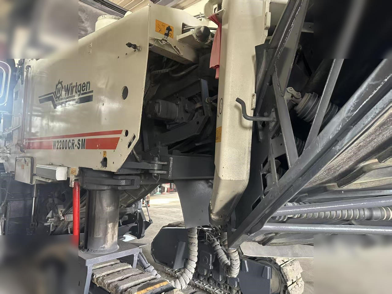 2004 WIRTGEN W2200 CR - Φρέζα ασφάλτου: φωτογραφία 5 2004 WIRTGEN W2200 CR - Φρέζα ασφάλτου: φωτογραφία 5