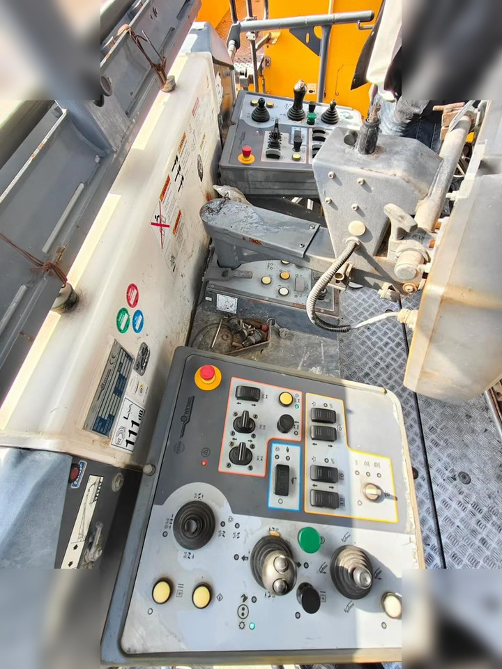 2012 WIRTGEN W210 - Φρέζα ασφάλτου: φωτογραφία 4 2012 WIRTGEN W210 - Φρέζα ασφάλτου: φωτογραφία 4