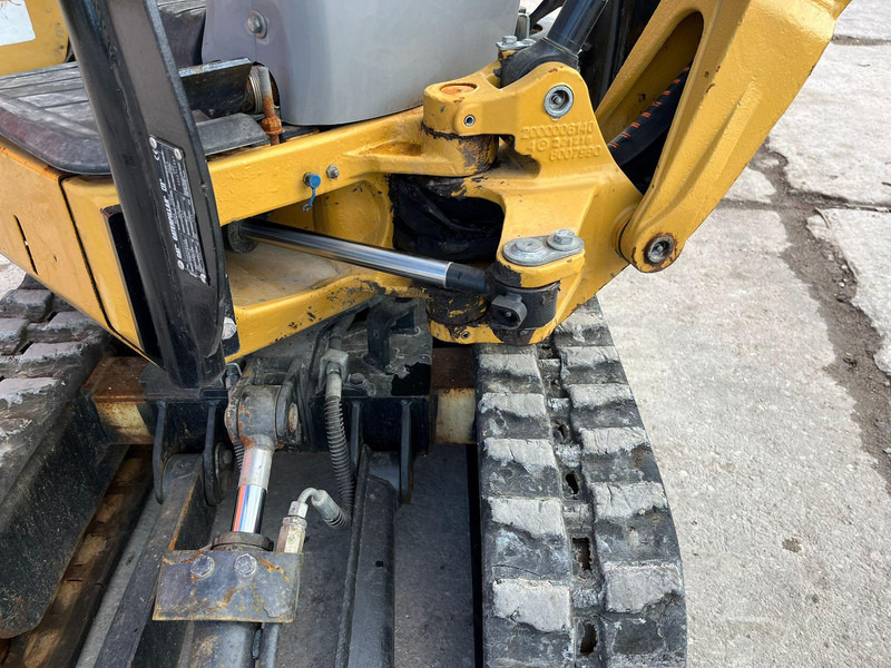 Μίνι εκσκαφέας Caterpillar 300.9 D TILT / 3 BUCKETS: φωτογραφία 13