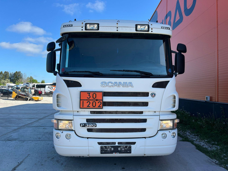 Scania P 320 4x2 TANK 11000 l / 2000 + 3000 + 3000 + 3000 l - Φορτηγό βυτιοφόρο: φωτογραφία 2 Scania P 320 4x2 TANK 11000 l / 2000 + 3000 + 3000 + 3000 l - Φορτηγό βυτιοφόρο: φωτογραφία 2