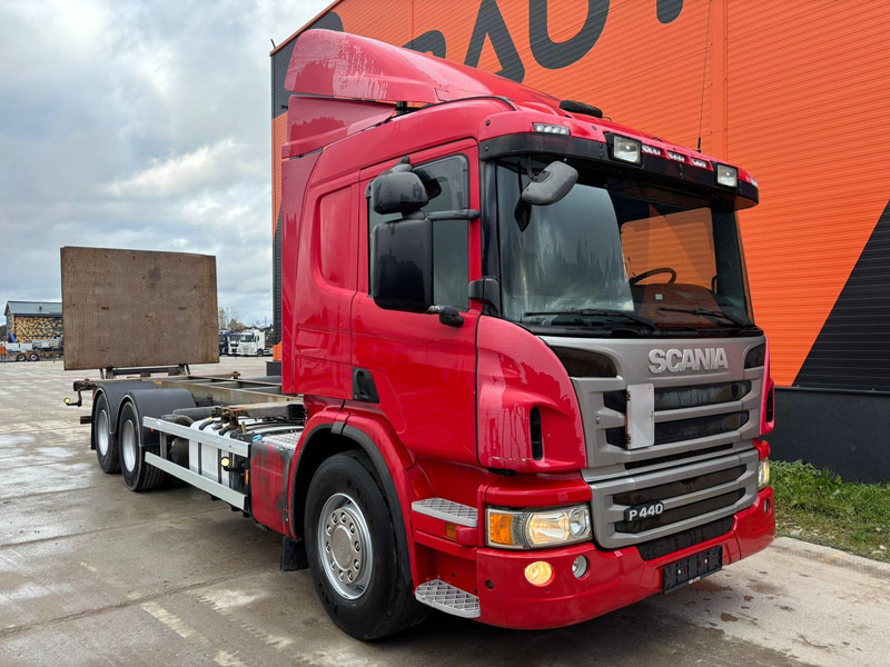 Scania P 440 6x2 FOR SALE AS CHASSIS / RETARDER / CHASSIS L=7741 mm - Φορτηγό σασί: φωτογραφία 4 Scania P 440 6x2 FOR SALE AS CHASSIS / RETARDER / CHASSIS L=7741 mm - Φορτηγό σασί: φωτογραφία 4