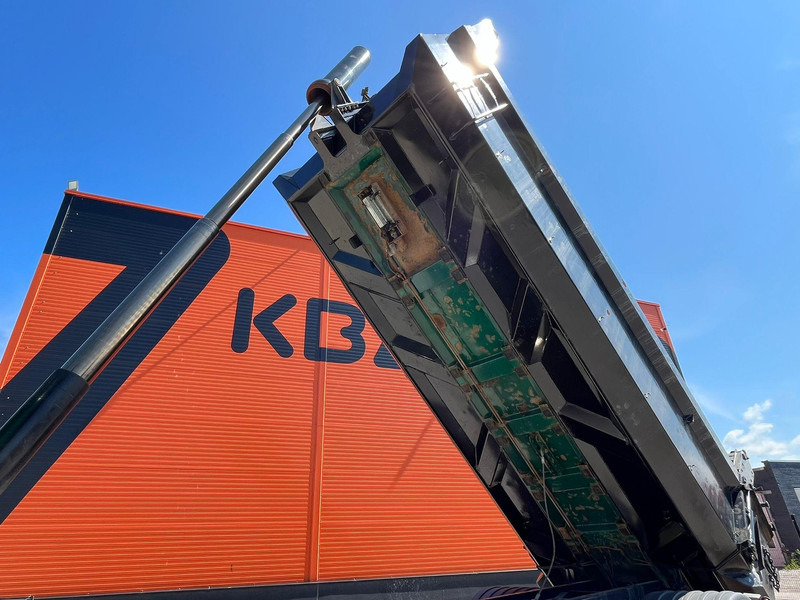 Φορτηγό ανατρεπόμενο Scania R 580 8x4*4 RETARDER / BOX L=6092 mm: φωτογραφία 12 Φορτηγό ανατρεπόμενο Scania R 580 8x4*4 RETARDER / BOX L=6092 mm: φωτογραφία 12